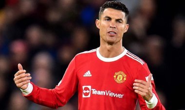 L'international portugais Cristiano Ronaldo  Une voix s'élève pour sauver de sa prison à Manchester United