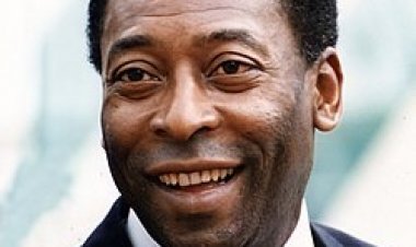 Déçu, le Roi Pelé hausse le ton : « Il faut que ça cesse »
