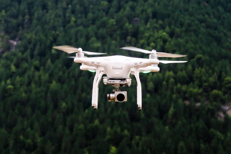 Un capteur de pression d’air intelligent pour rendre les drones plus sûrs