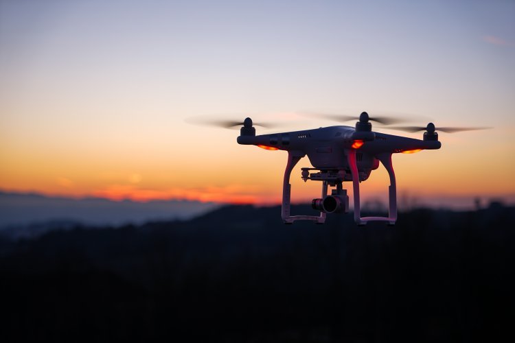 Un capteur de pression d’air intelligent pour rendre les drones plus sûrs